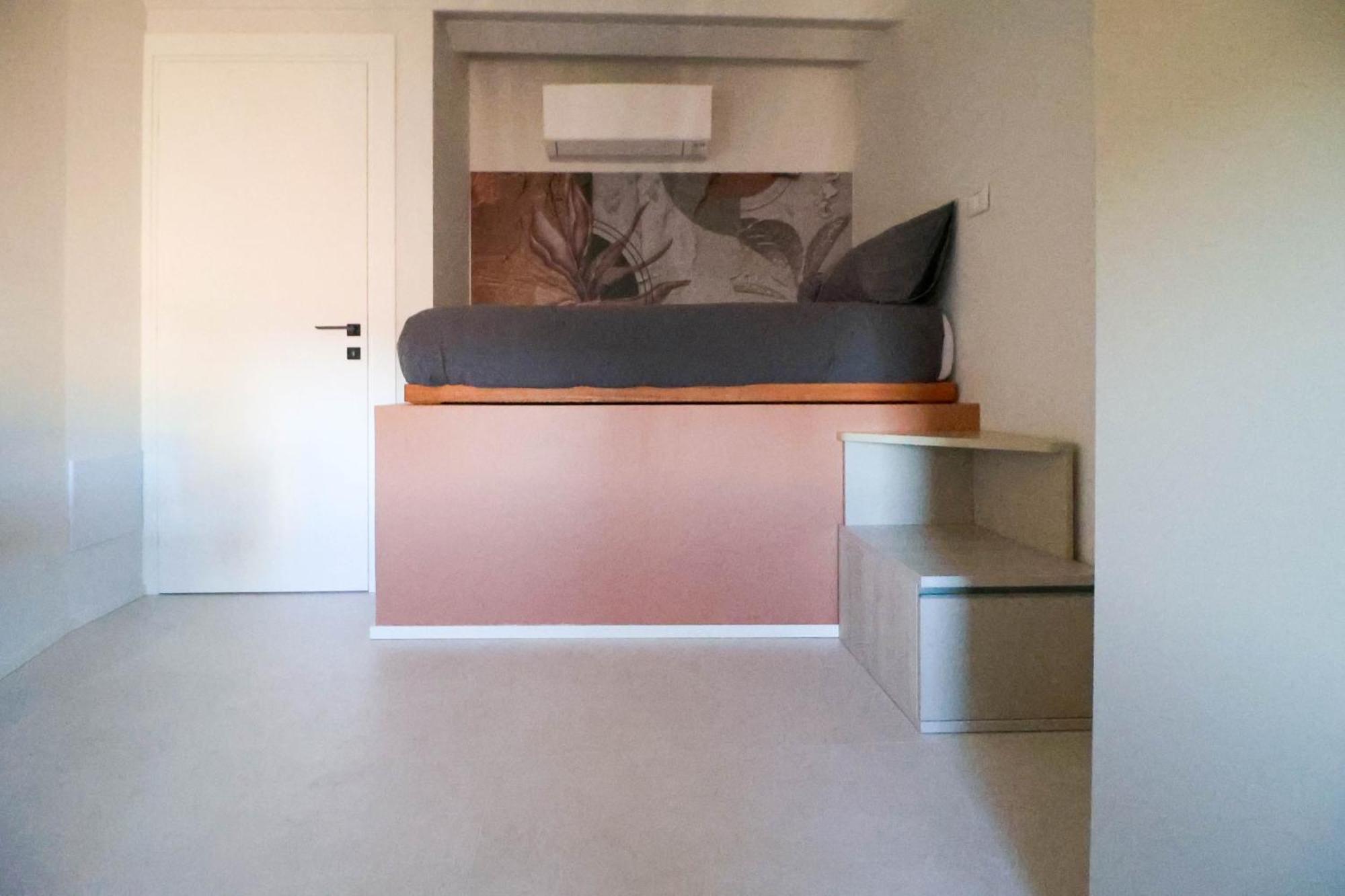 Apartamento Vicolo Dei Signori Desenzano del Garda Exterior foto
