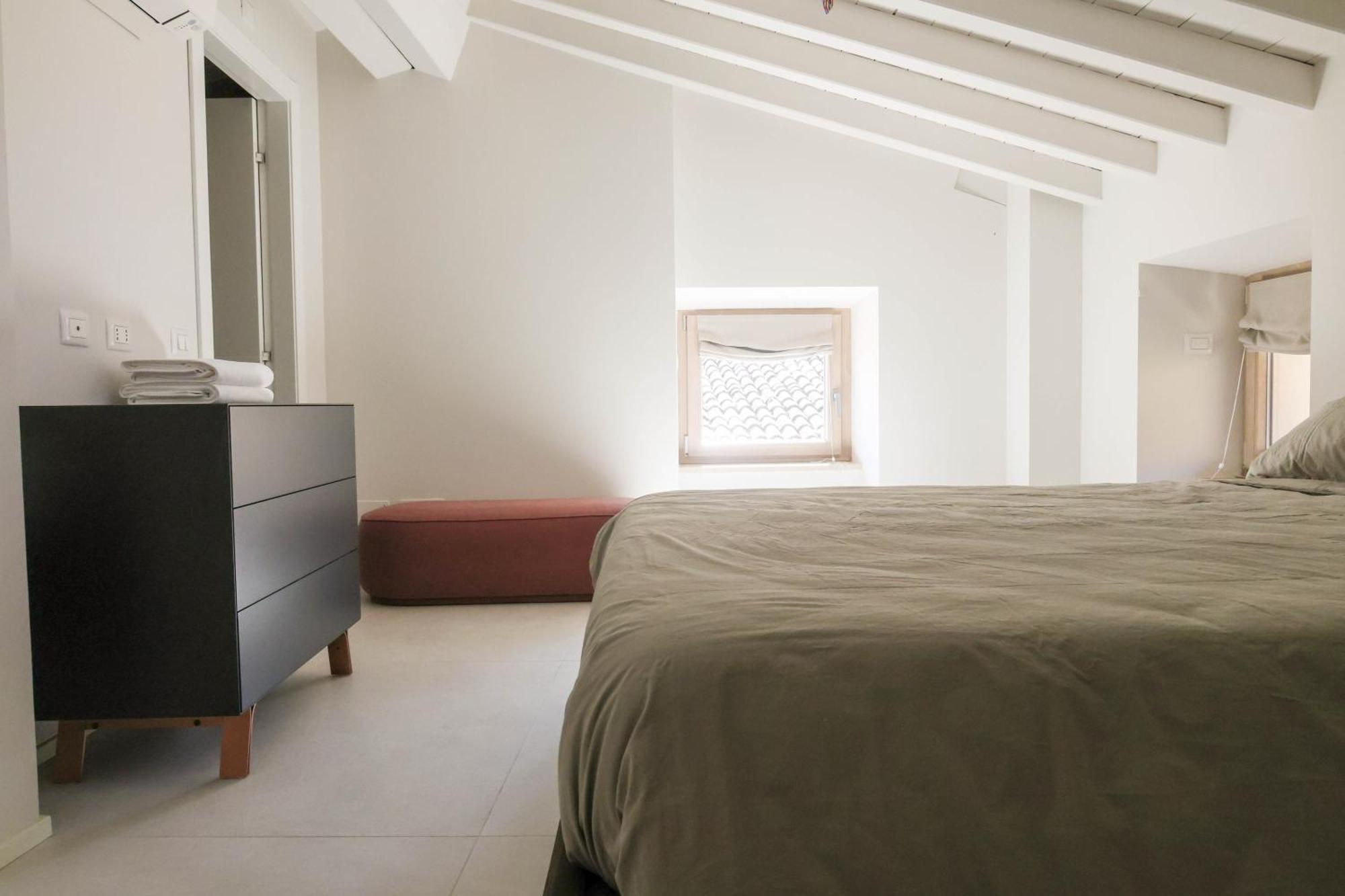 Apartamento Vicolo Dei Signori Desenzano del Garda Exterior foto